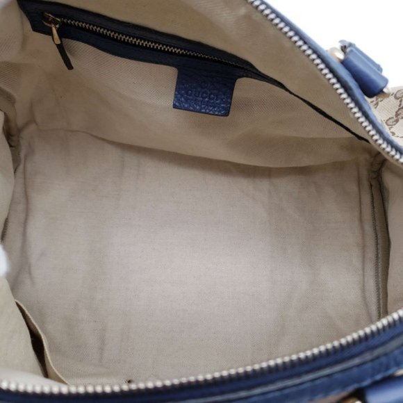 Authentic Gucci Canvas Vintage Medium CrossbodyBag - Picture 11 of 15